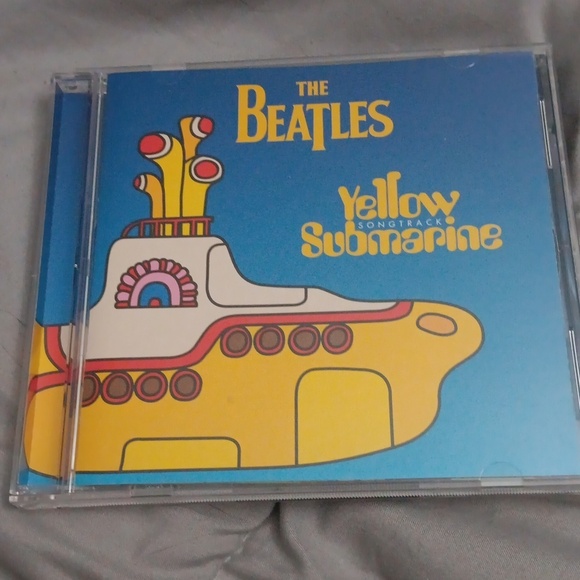 The Beatles yellow submarine  CD the Beatles - Picture 3 of 6